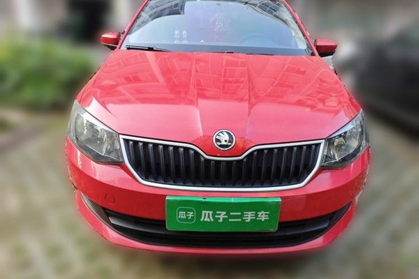 Skoda Fabia 2017, 96000 км, за 4353 USD