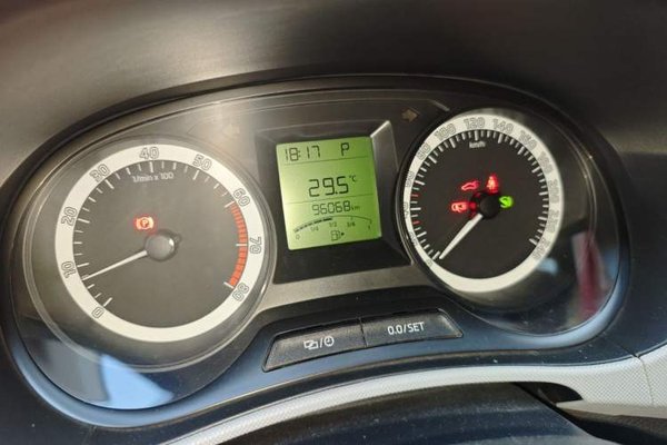 Skoda Fabia 2017, 96000 км, за 4353 USD - фото 13