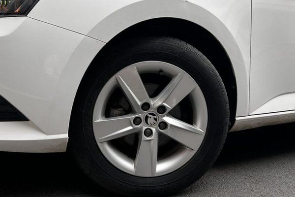 Skoda Fabia 2017, 15200 км, за 7482 USD