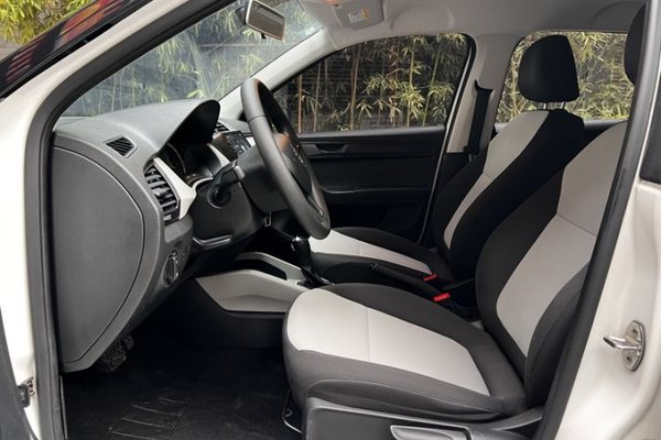 Skoda Fabia 2017, 15200 км, за 7482 USD - фото 12
