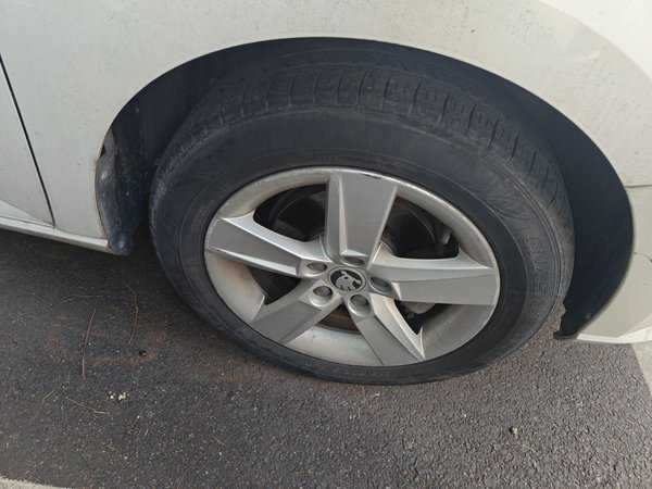 Skoda Fabia 2017, 43100 км, за 5900 USD