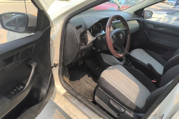 Skoda Fabia 2017, 58600 км, за 6381 USD - фото 19