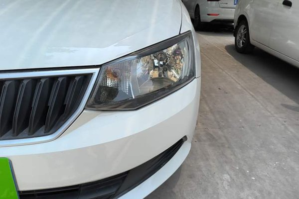 Skoda Fabia 2017, 58600 км, за 6381 USD - фото 9