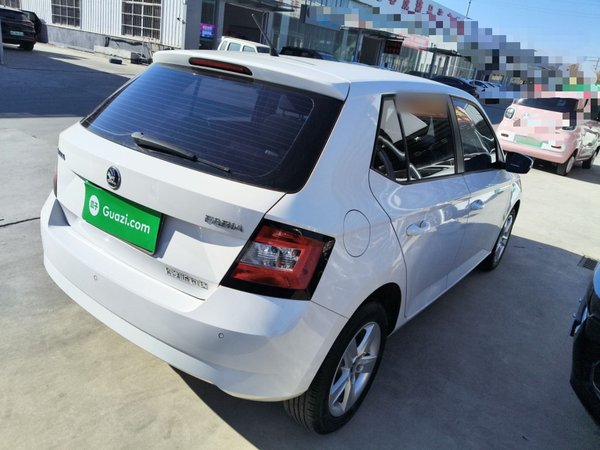 Skoda Fabia 2017, 94300 км, за 6576 USD - фото 7