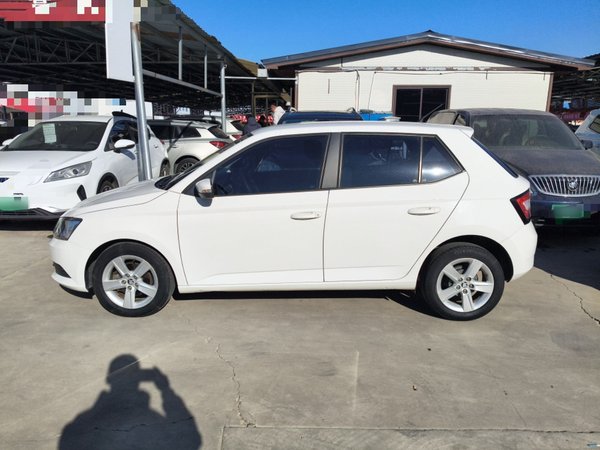 Skoda Fabia 2017, 94300 км, за 6576 USD