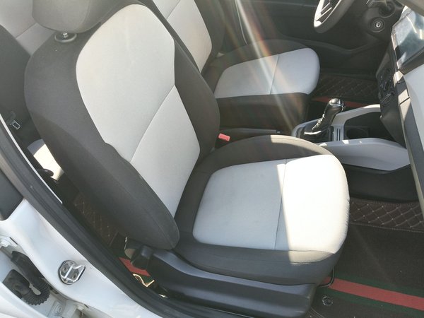 Skoda Fabia 2017, 94300 км, за 6576 USD - фото 23