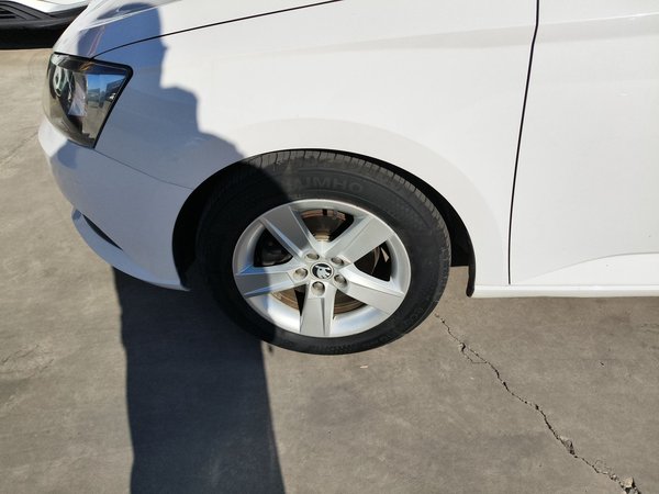 Skoda Fabia 2017, 94300 км, за 6576 USD - фото 9