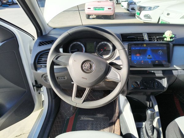 Skoda Fabia 2017, 94300 км, за 6576 USD - фото 12