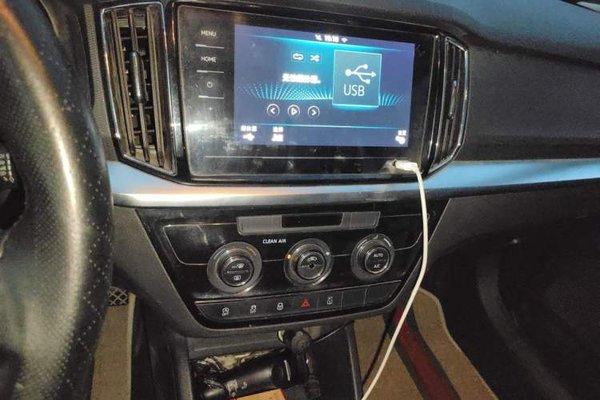 Skoda Kamiq 2020, 132600 км, за 8249 USD - фото 14