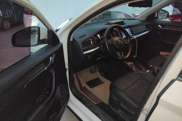 Skoda Kamiq 2020, 132600 км, за 8249 USD - фото 17
