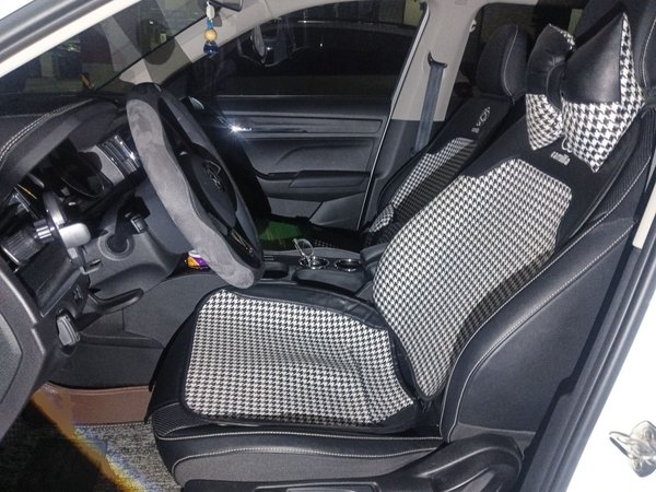 Skoda Kamiq 2023, 46900 км, за 12592 USD - фото 16