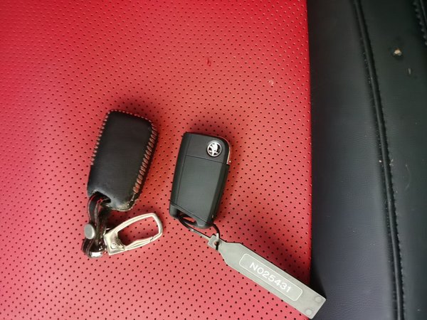 Skoda Karoq 2021, 34900 км, за 12454 USD - фото 19