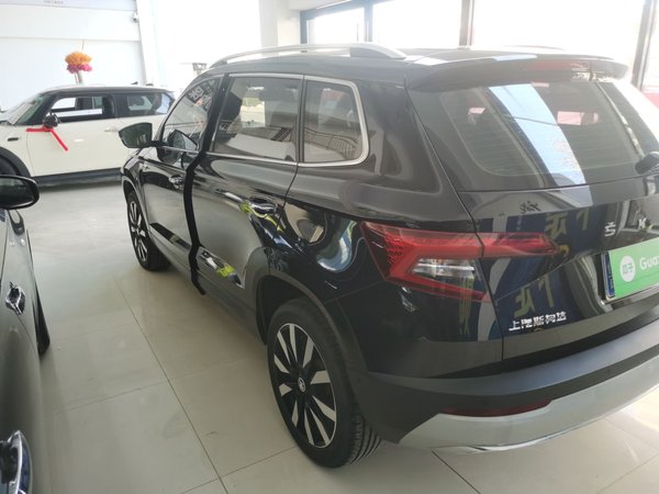 Skoda Karoq 2021, 34900 км, за 12454 USD