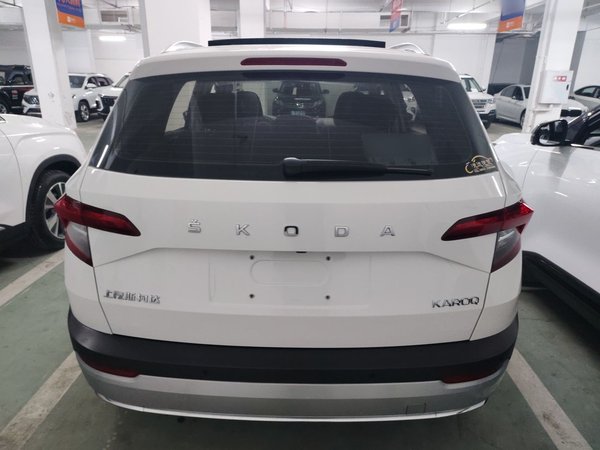 Skoda Karoq 2021, 62500 км, за 11606 USD