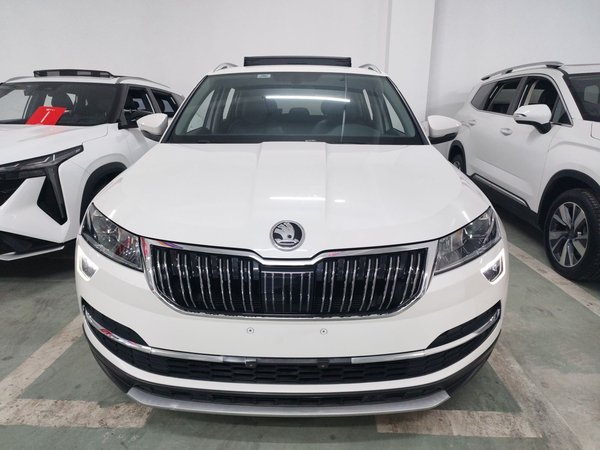 Skoda Karoq 2021 TSI280 Luxury Edition, 2021 года