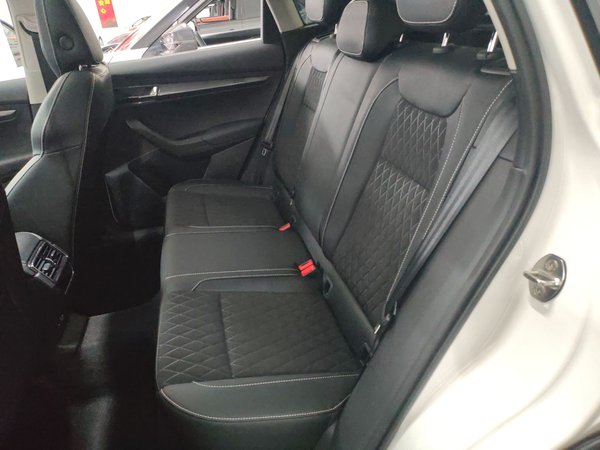 Skoda Karoq 2021, 62500 км, за 11606 USD - фото 20