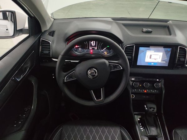 Skoda Karoq 2021, 62500 км, за 11606 USD - фото 14