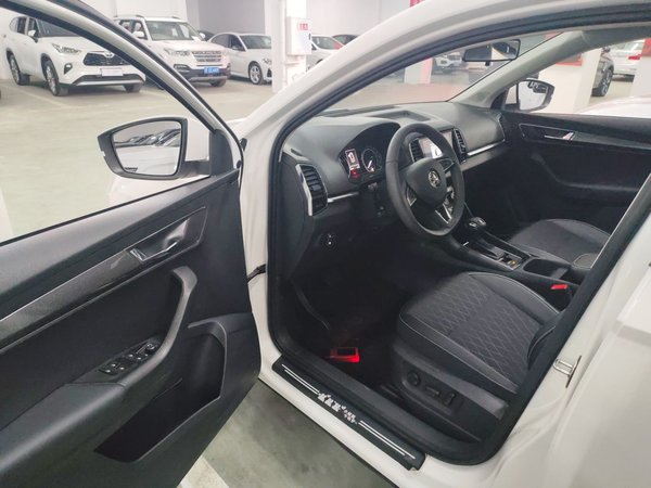 Skoda Karoq 2021, 62500 км, за 11606 USD - фото 19