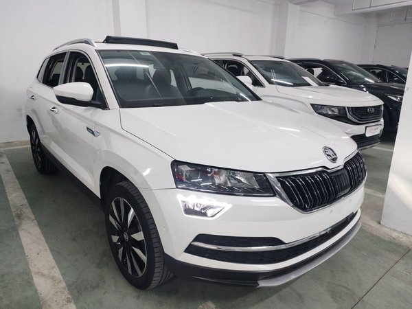 Skoda Karoq 2021 TSI280 Luxury Edition, 2021 года