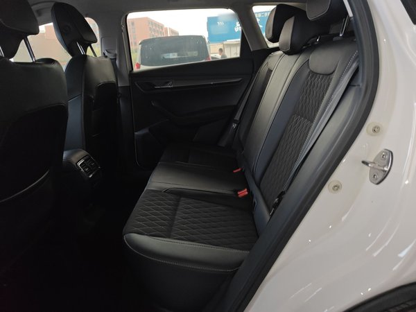 Skoda Karoq 2021, 64600 км, за 11220 USD - фото 20
