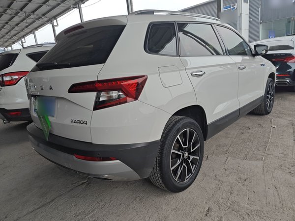 Skoda Karoq 2021, 64600 км, за 11220 USD - фото 6