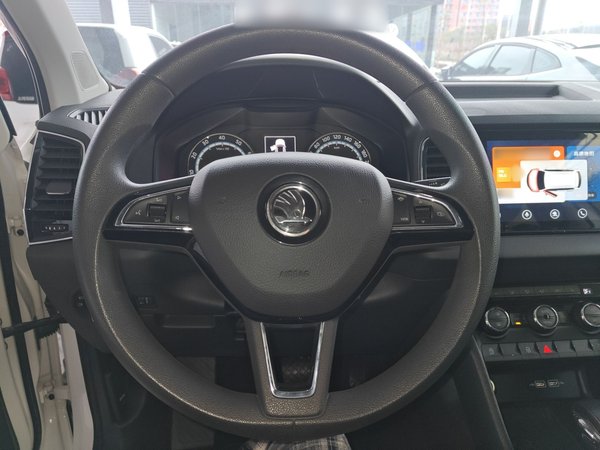 Skoda Karoq 2021, 64600 км, за 11220 USD - фото 14