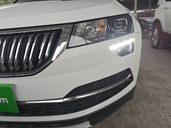 Skoda Karoq 2021, 64600 км, за 11220 USD - фото 9