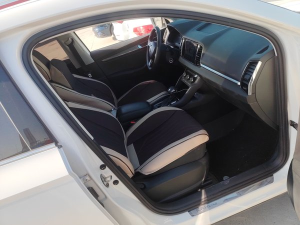 Skoda Karoq 2021, 83100 км, за 11570 USD - фото 23