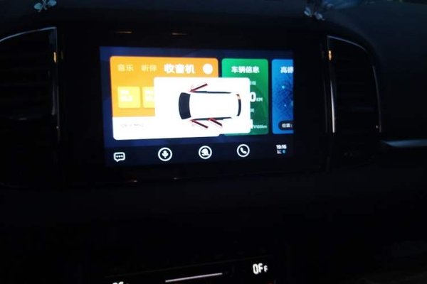 Skoda Karoq 2022, 23600 км, за 15859 USD - фото 14