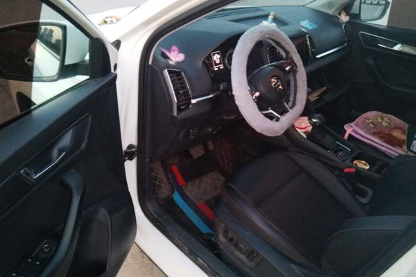 Skoda Karoq 2022, 23600 км, за 15859 USD - фото 17