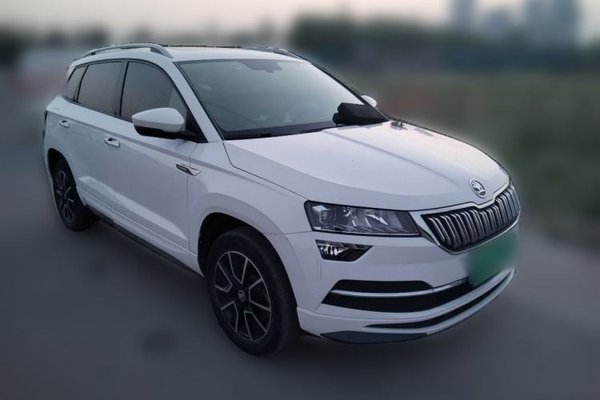 Skoda Karoq 2022, 23600 км, за 15859 USD