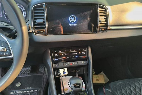 Skoda Karoq 2022, 88100 км, за 14392 USD - фото 10