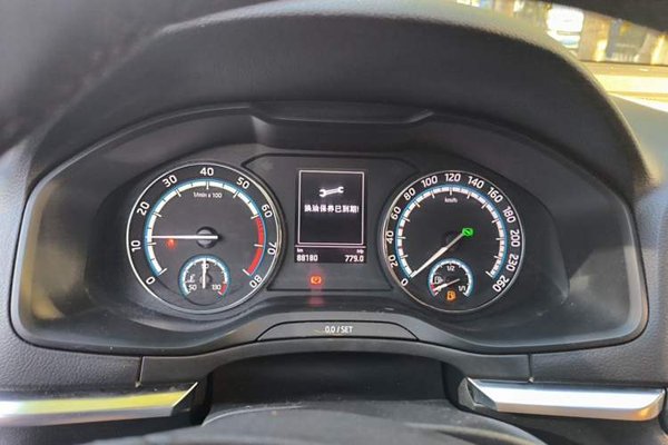 Skoda Karoq 2022, 88100 км, за 14392 USD - фото 8