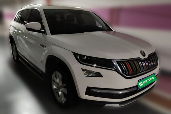 Skoda Kodiaq 2017, 98500 км, за 9673 USD