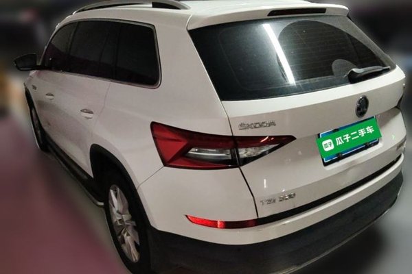 Skoda Kodiaq 2017, 98500 км, за 9673 USD