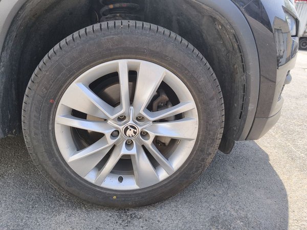Skoda Kodiaq 2018, 144500 км, за 11548 USD - фото 8