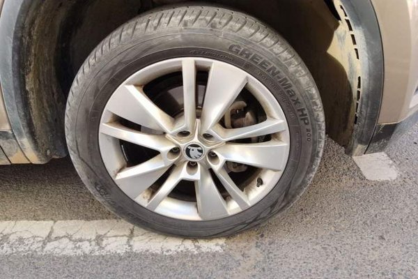 Skoda Kodiaq 2018, 89400 км, за 7580 USD - фото 8