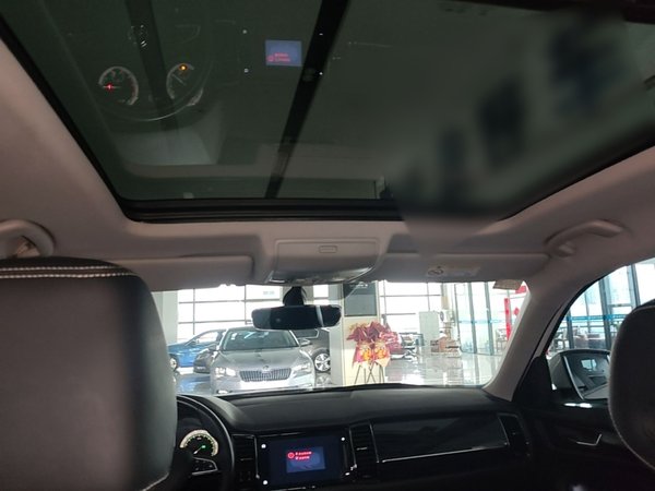 Skoda Kodiaq 2018, 113000 км, за 8896 USD - фото 21