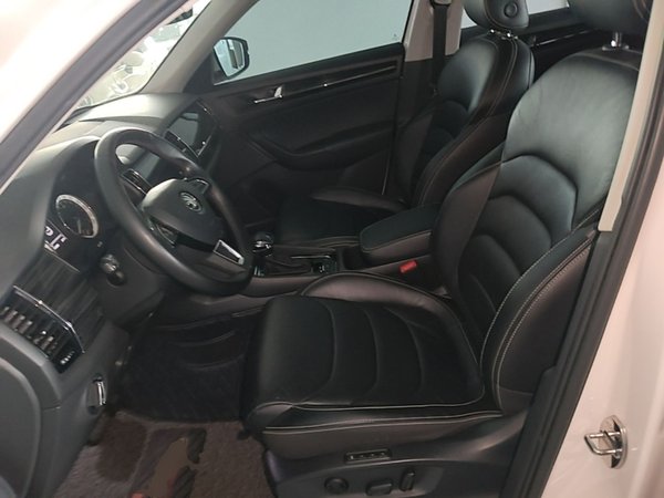 Skoda Kodiaq 2018, 113000 км, за 8896 USD - фото 18