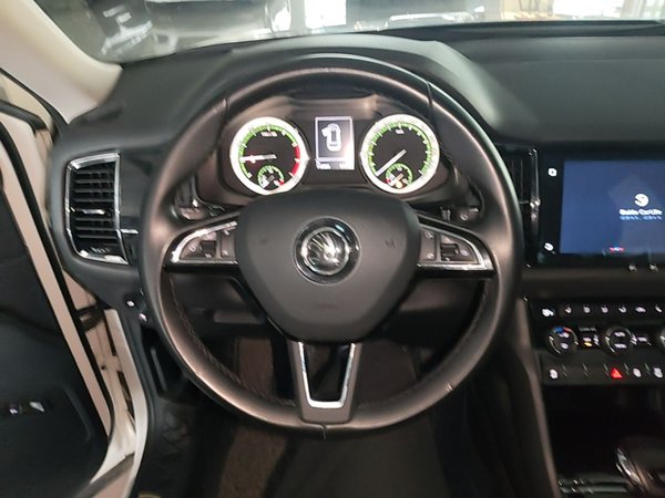 Skoda Kodiaq 2018, 113000 км, за 8896 USD - фото 14