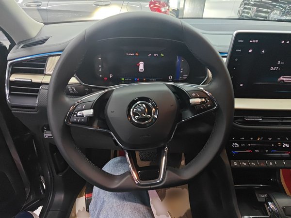 Skoda Kodiaq 2023, 44300 км, за 16536 USD - фото 10