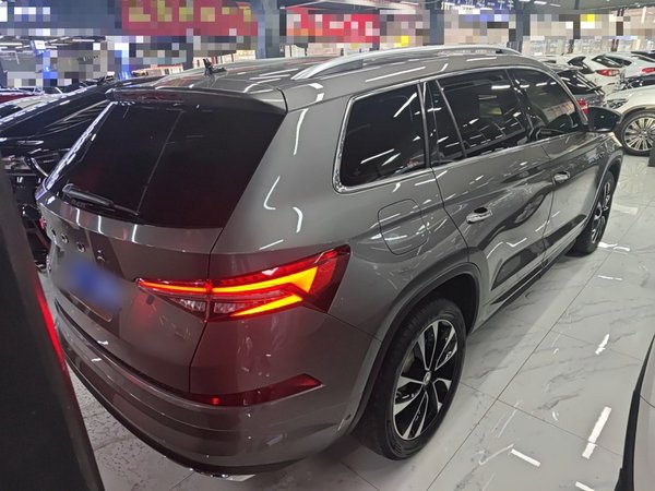 Skoda Kodiaq 2023, 44300 км, за 16536 USD - фото 6