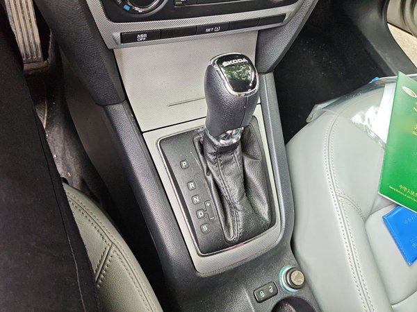 Skoda Octavia 2014, 103700 км, за 5134 USD - фото 13