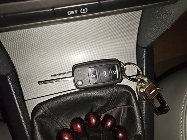 Skoda Octavia 2014, 60400 км, за 3278 USD - фото 9