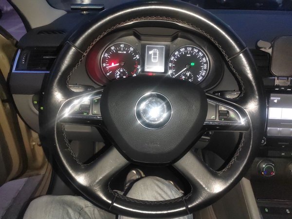 Skoda Octavia 2015, 158700 км, за 3618 USD - фото 11