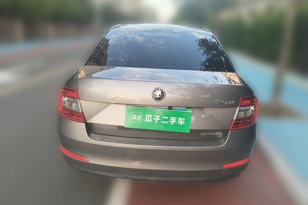 Skoda Octavia 2015, 102700 км, за 4901 USD