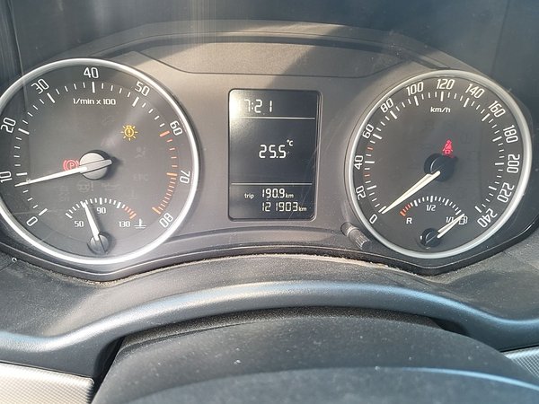 Skoda Octavia 2015, 121900 км, за 4617 USD - фото 9