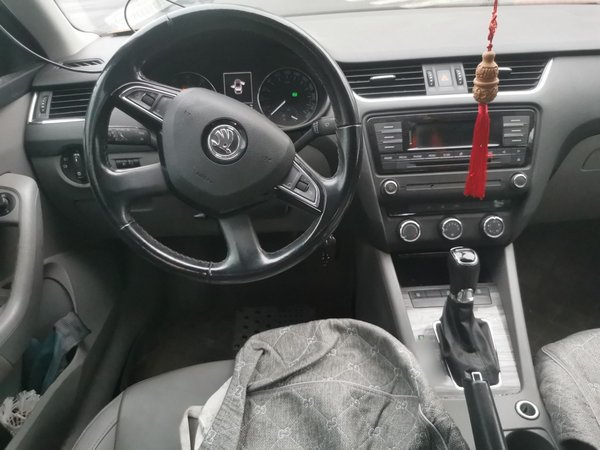 Skoda Octavia 2015, 57500 км, за 4059 USD - фото 10