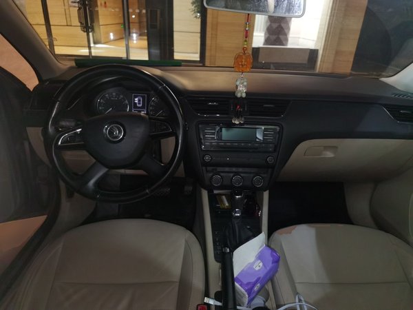 Skoda Octavia 2015, 133000 км, за 5034 USD - фото 6