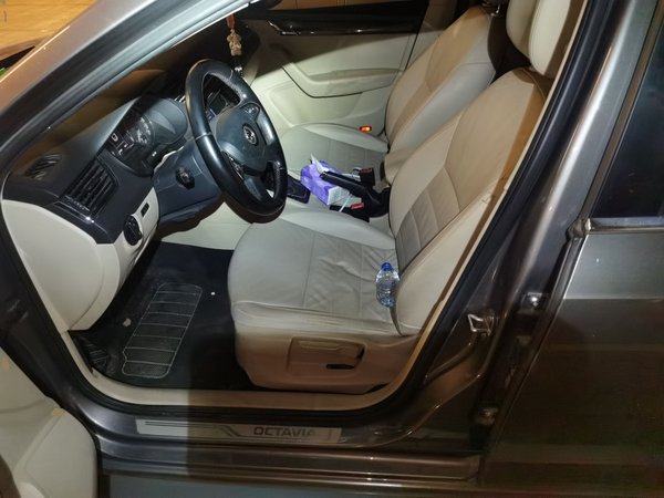 Skoda Octavia 2015, 133000 км, за 5034 USD - фото 12